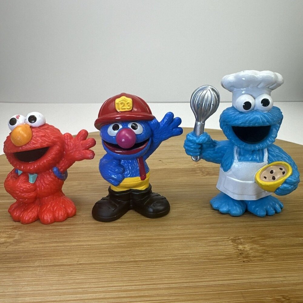 Lot‎ of 3 Hasbro Tyco Sesame Street Workshop PVC Figures 2010-2012